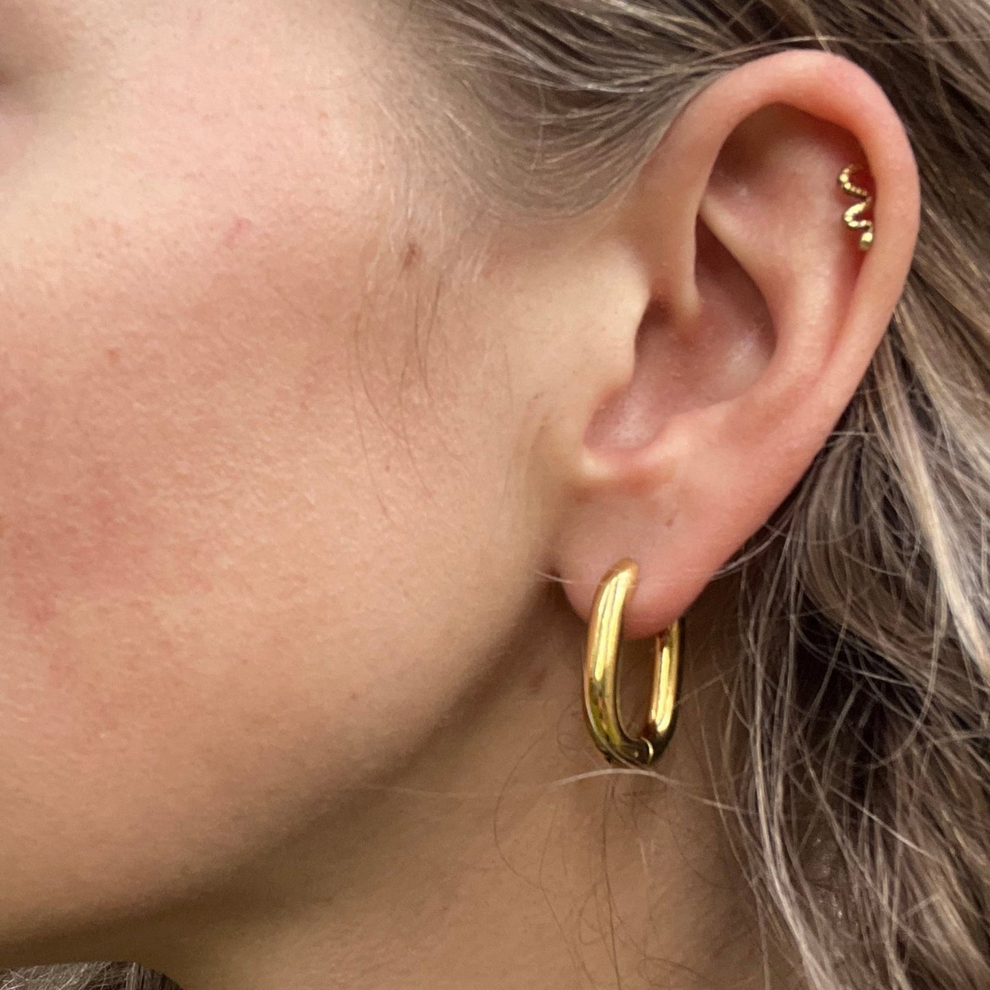 Oval Hoops