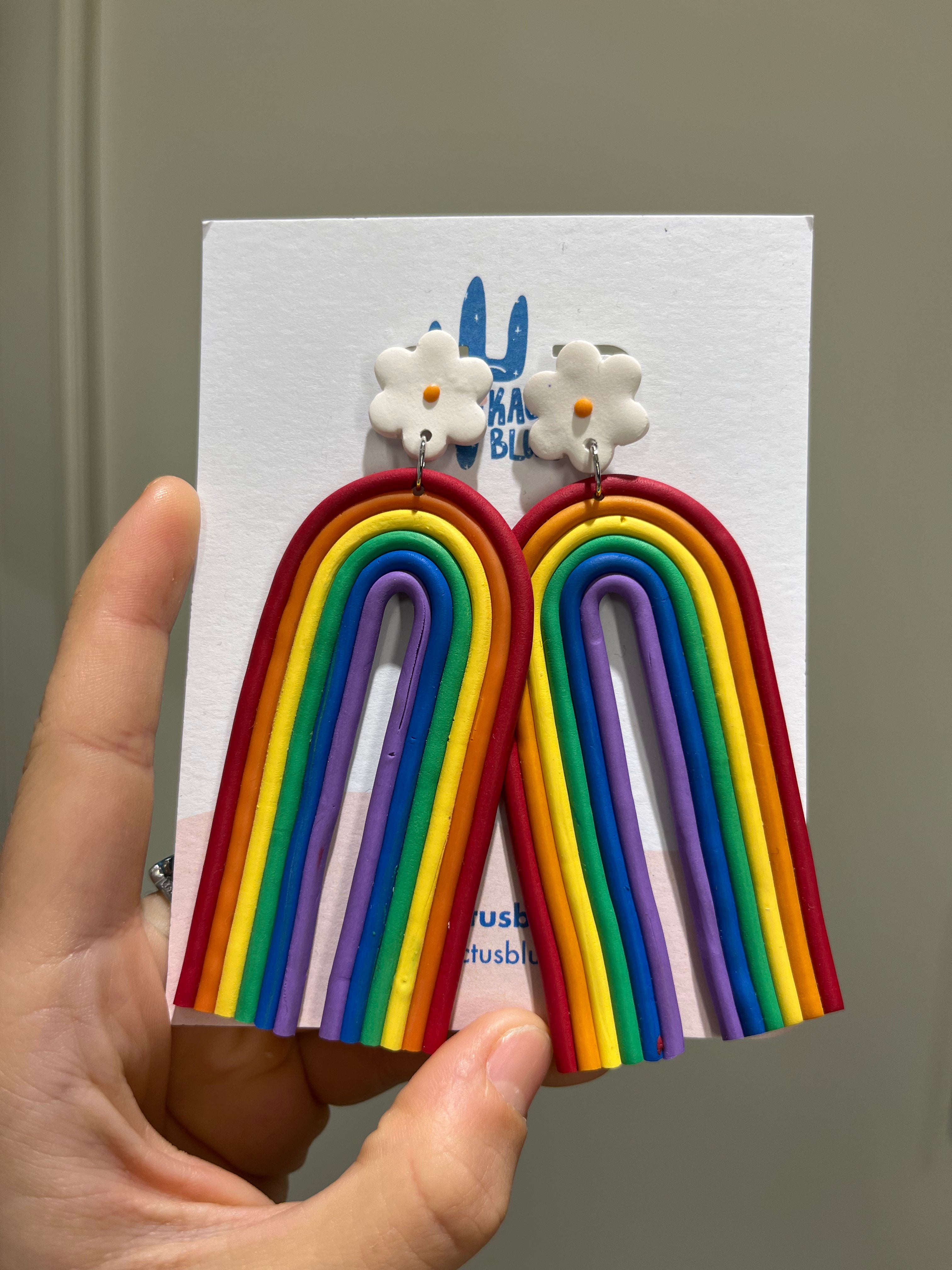 Rainbows and Flowers, oooh eeeh