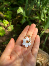 Load image into Gallery viewer, Flower charms on hoops
