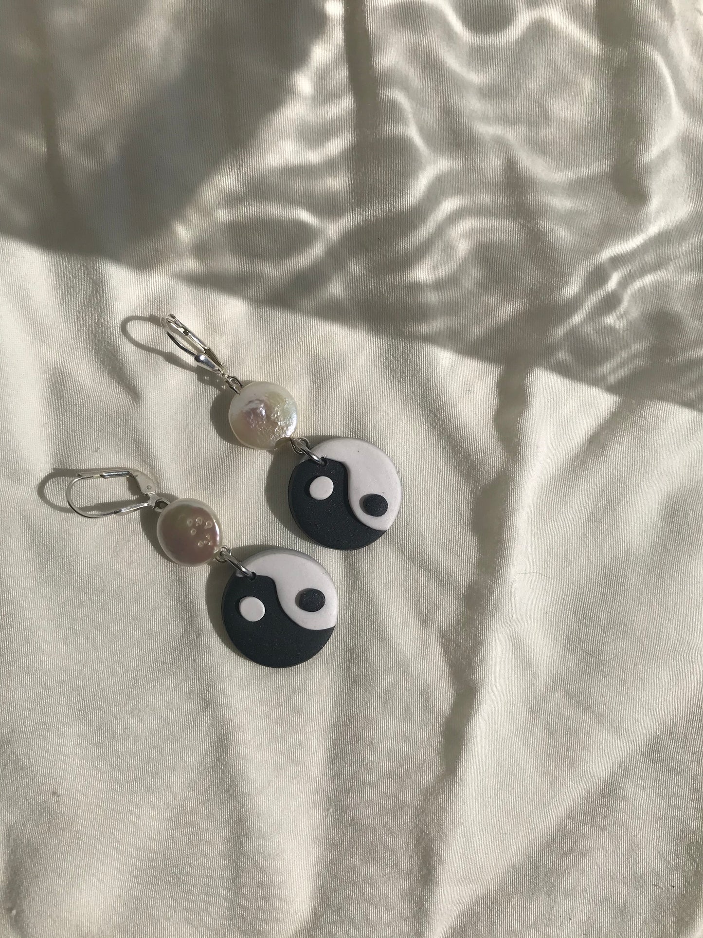 YinYang Pearl with Silver Clasp